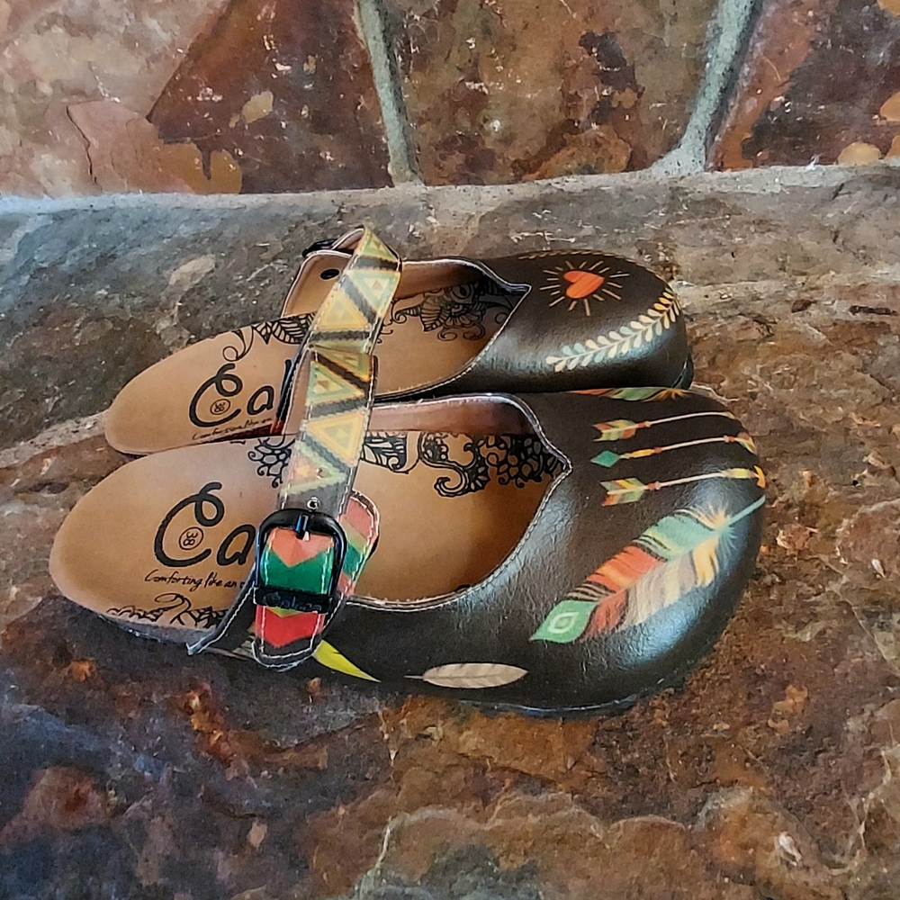 Black and Red Handcrafted Mules with Open Back - Picture 3 of 9